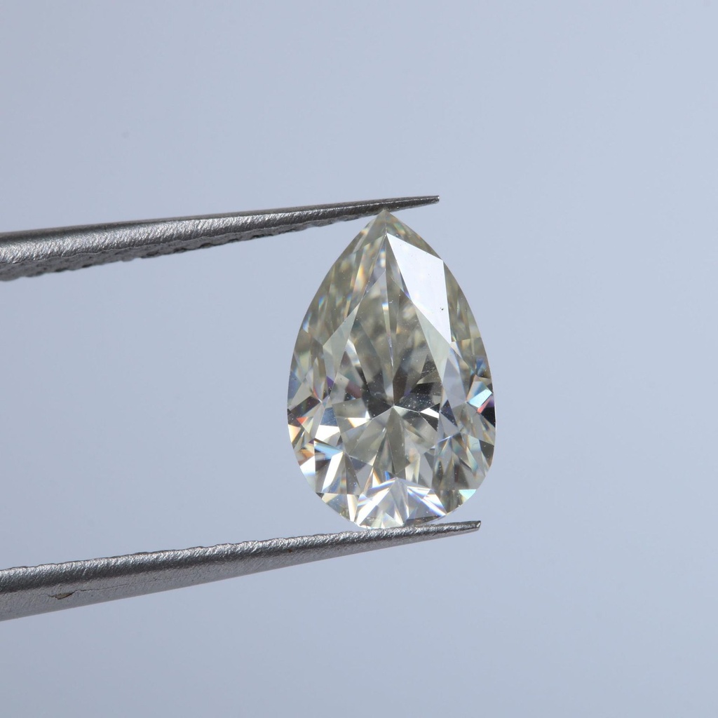 Loose Moissanite White Clean Pear Cut 11.00 x 8.00 MM