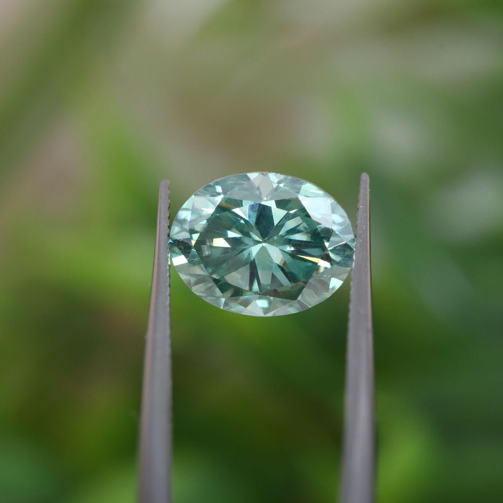 Loose Moissanite Green Clean Oval Cut 10.00 x 8.00 MM